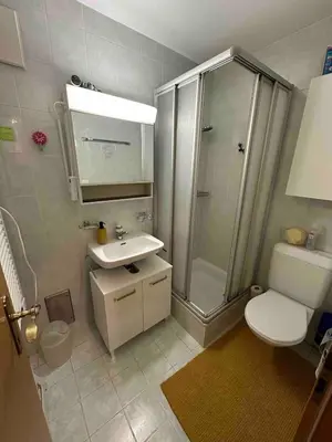 Ein Badezimmer in der Unterkunft Studio accessible en ski et en voiture