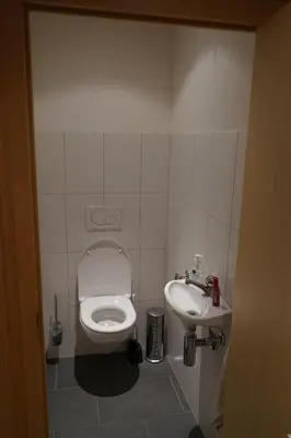 Ein Badezimmer in der Unterkunft Apartment Hasli Glück