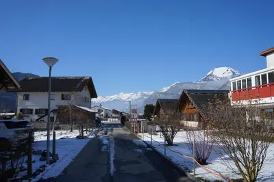 Ein allgemeiner Bergblick oder ein Berglick von der Ferienwohnung aus