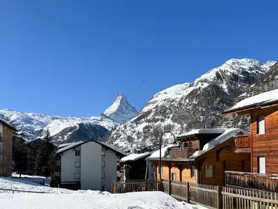 Ein allgemeiner Bergblick oder ein Berglick von der Ferienwohnung aus