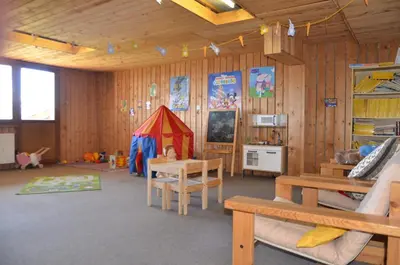 Der Kid's Club in der Unterkunft Immeuble Mont Noble