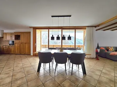 Küche/Küchenzeile in der Unterkunft Appartement Tsandelanne avec terrasse panoramique, Val d'Hérens