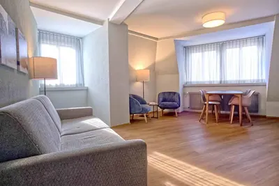 Ein Sitzbereich in der Unterkunft BANK House Apartment XL 404 - GRIWA RENT