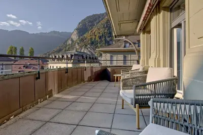 Ein allgemeiner Bergblick oder ein Berglick von der Ferienwohnung aus