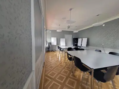 Der Geschäftsbereich oder Konferenzraum in der Unterkunft Nordic Arena House