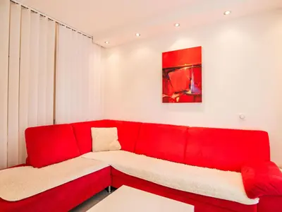 Ein Sitzbereich in der Unterkunft Apartment Cristal-8 by Interhome