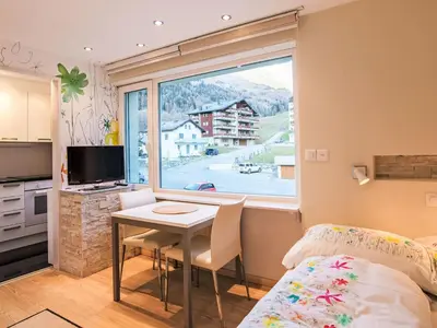 TV/Unterhaltungsangebot in der Unterkunft Studio Cristal 36 by Interhome
