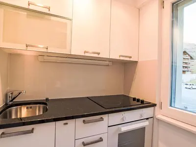 Küche/Küchenzeile in der Unterkunft Studio Cristal 36 by Interhome