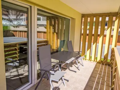 Ein Balkon oder eine Terrasse in der Unterkunft Apartment Cristal-11 by Interhome