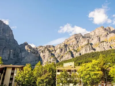 Ein allgemeiner Bergblick oder ein Berglick von der Ferienwohnung aus
