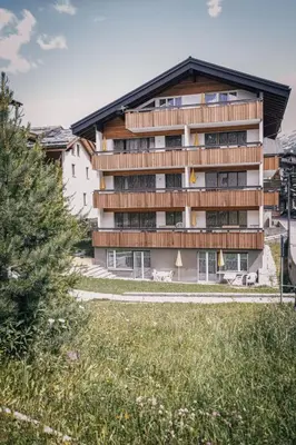 Das Gebäude in dem sich die Ferienwohnung befindet