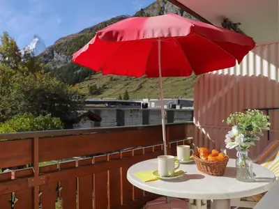 Ein allgemeiner Bergblick oder ein Berglick von der Ferienwohnung aus