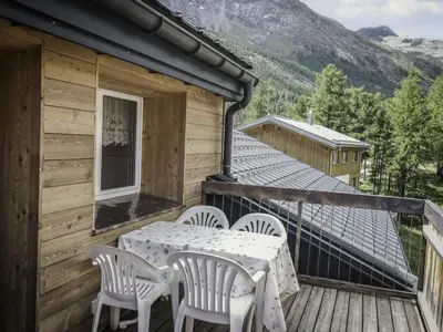 Ein allgemeiner Bergblick oder ein Berglick von der Ferienwohnung aus