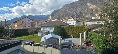 Ein allgemeiner Bergblick oder ein Berglick von der Ferienwohnung aus