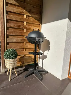 Grundriss der Unterkunft CapoBnB 2min zum See, nahe Interlaken, Garten