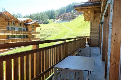 Ein Balkon oder eine Terrasse in der Unterkunft Les Mayens MA 021 - LUXURY apartment 18 pers