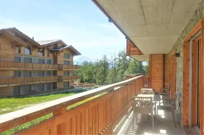 Ein Balkon oder eine Terrasse in der Unterkunft Les Mayens MB 011 - LUXURY apartment 6 pers