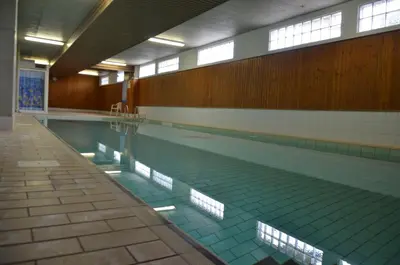 Der Swimmingpool an oder in der Nähe von Immeuble Panorama