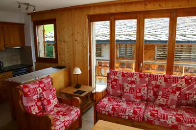 Ein Sitzbereich in der Unterkunft Balcons du Soleil Y3 322 -QUIET apartment 4 pers
