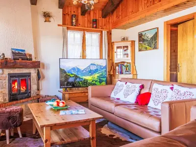 Ein Sitzbereich in der Unterkunft Chalet Panorama des Cimes by Interhome
