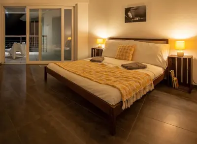 Ein Bett oder Betten in einem Zimmer der Unterkunft Big modern flat