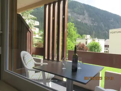 Ein allgemeiner Bergblick oder ein Berglick von der Ferienwohnung aus