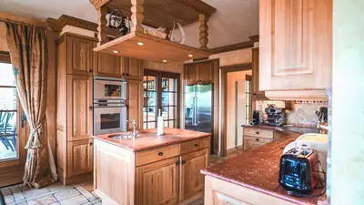 Küche/Küchenzeile in der Unterkunft Chalet des Reines - Luxe discret, vue imprenable, calme absolue