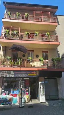 Das Gebäude in dem sich die Ferienwohnung befindet