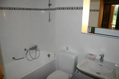 Ein Badezimmer in der Unterkunft Mayens de l Ours AZ 013 - MOUNTAIN apartment 8p