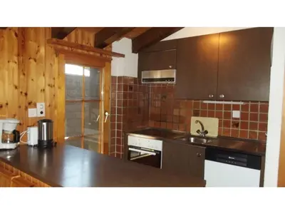 Küche/Küchenzeile in der Unterkunft Mayens de l Ours DZ 130 - MOUNTAIN apartment 8 pers