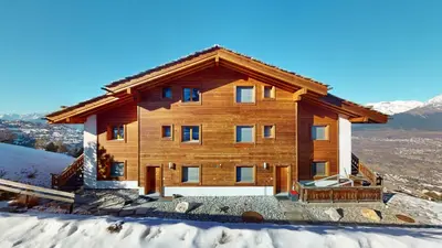 Ein allgemeiner Bergblick oder ein Berglick von der Ferienwohnung aus