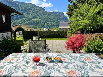 Ein allgemeiner Bergblick oder ein Berglick von der Ferienwohnung aus