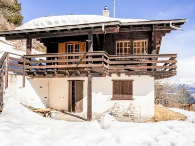 Das Gebäude in dem sich das Chalet befindet