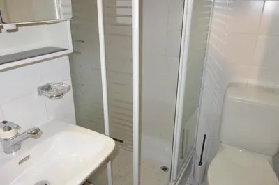 Ein Badezimmer in der Unterkunft Cretes X1 010 - SUNNY apartment 8 pers