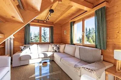Ein Sitzbereich in der Unterkunft Esperanza SKI IN & SKI OUT chalet 8 pers