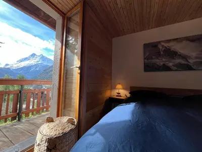 Ein allgemeiner Bergblick oder ein Berglick von der Ferienwohnung aus