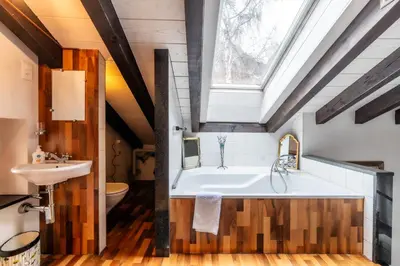 Ein Badezimmer in der Unterkunft alt Hischi Villa Emanuel old Zermatt