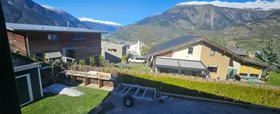 Ein allgemeiner Bergblick oder ein Berglick von der Ferienwohnung aus