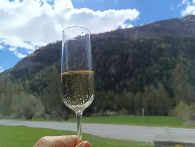 Ein allgemeiner Bergblick oder ein Berglick von des Chalets aus