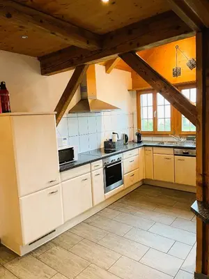 Küche/Küchenzeile in der Unterkunft Ferienwohnung Haus Itten gemütlich und rustikal