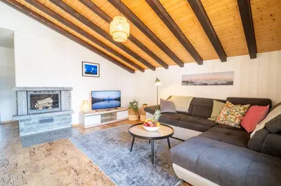 Ein Sitzbereich in der Unterkunft Castor Peak Apartment