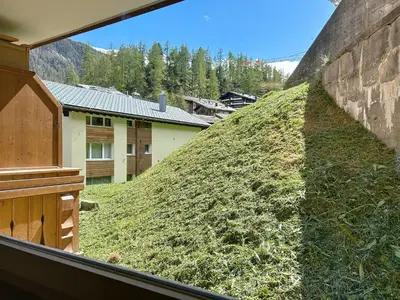 Ein allgemeiner Bergblick oder ein Berglick von der Ferienwohnung aus