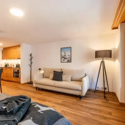 Studio Mira