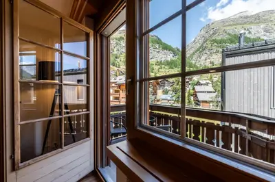 Ein allgemeiner Bergblick oder ein Berglick von der Ferienwohnung aus
