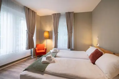 Ein Bett oder Betten in einem Zimmer der Unterkunft BetweenLakes Apartment ground fl