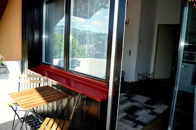 Ein Sitzbereich in der Unterkunft SpiezStationLoft