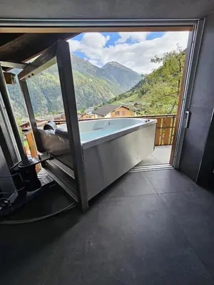 Ein allgemeiner Bergblick oder ein Berglick von der Ferienwohnung aus