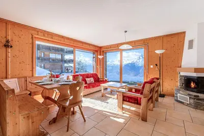 Ein Sitzbereich in der Unterkunft Plein Ciel VA 013 - MOUNTAIN apartment 8 pers