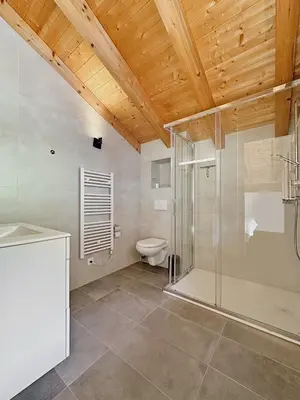 Ein Badezimmer in der Unterkunft Chalet Teddy - Alpine Escape in the Swiss Alps