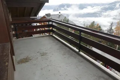 Ein allgemeiner Bergblick oder ein Berglick von der Ferienwohnung aus